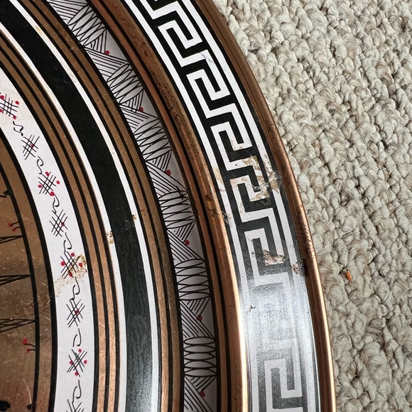 🟤Large, round serving platter with design/pattern, preowned🟤 - Picture 4 of 9